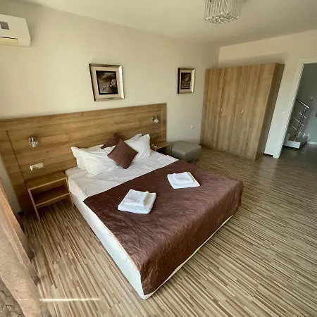 Private Stamopolu Lux