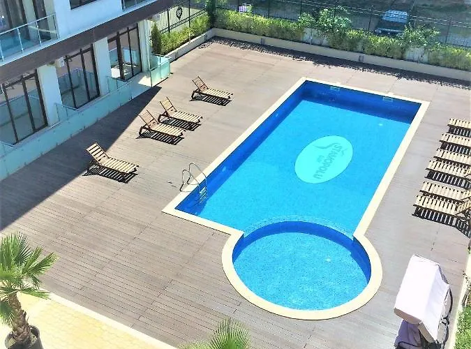 Private Stamopolu Lux פרימורסקו