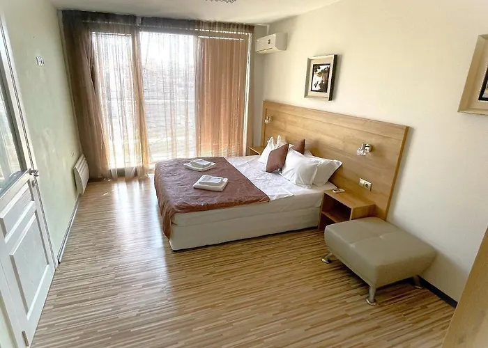 Private Stamopolu Lux מלון דירות פרימורסקו